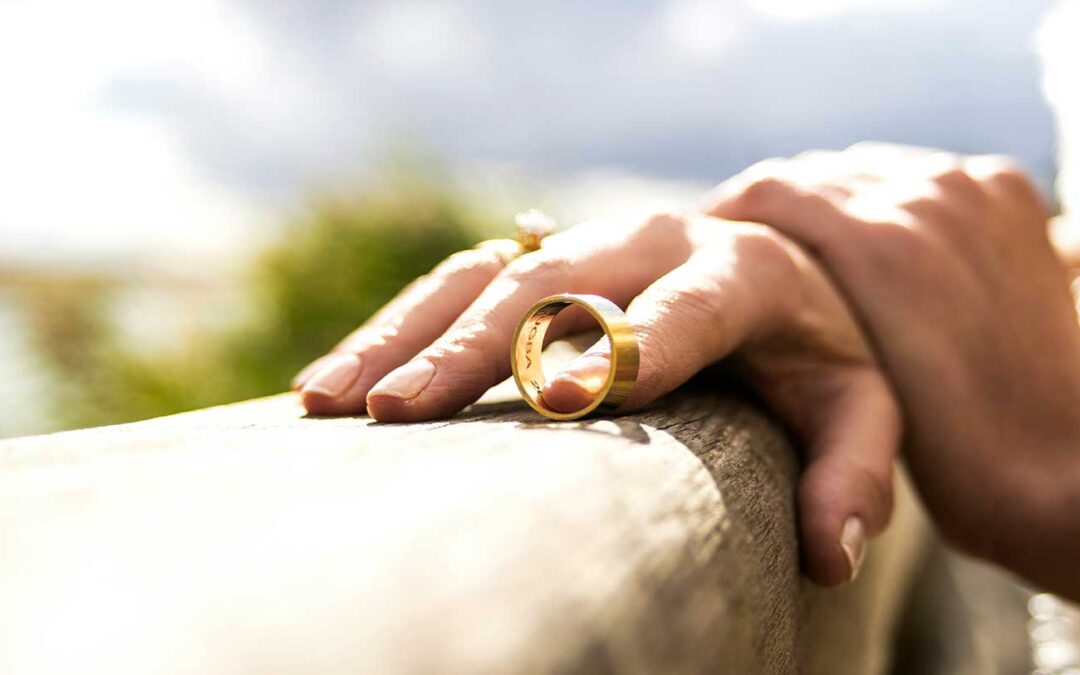 Healing After Divorce: Restoring Your Heart After Hurt